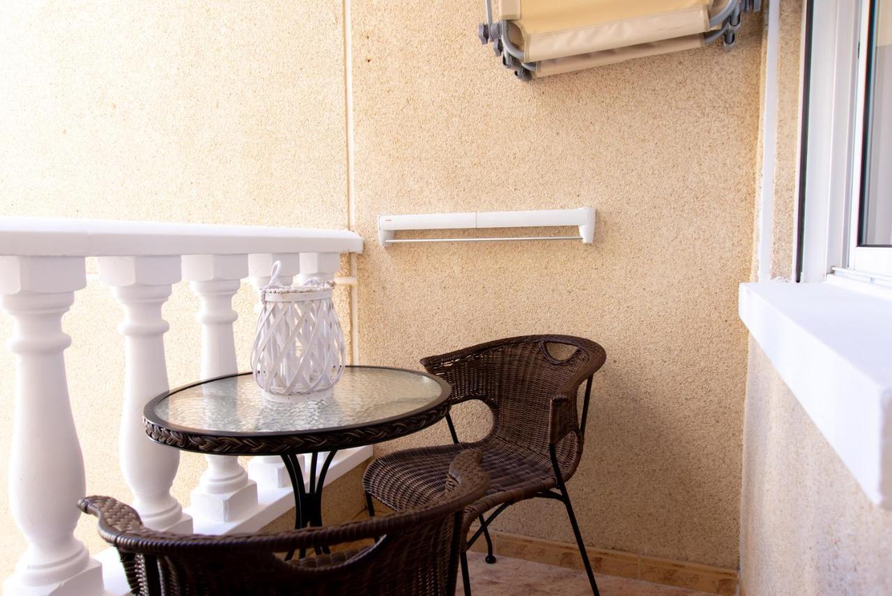 Holiday Suite Caballero De Rodas 92 Torrevieja Exterior photo