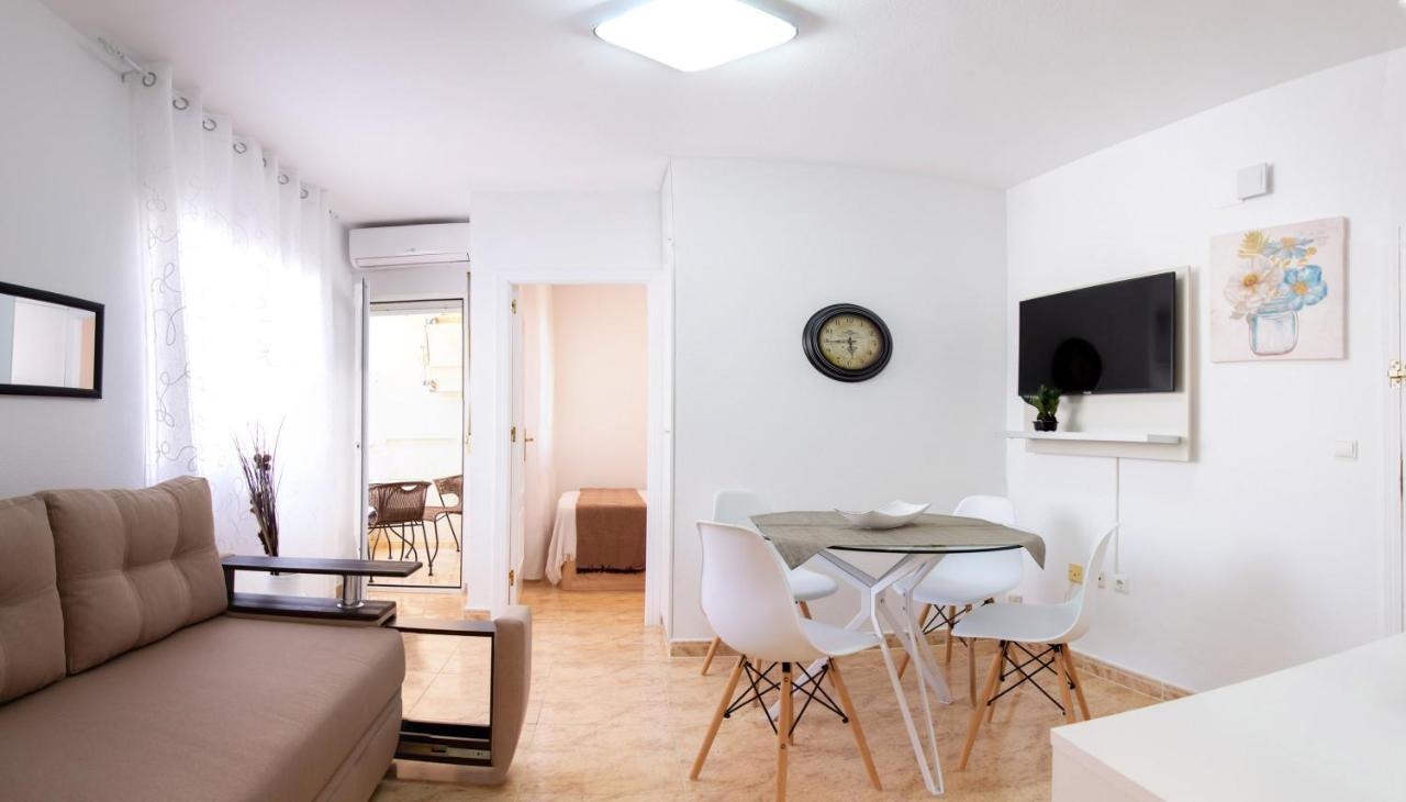 Holiday Suite Caballero De Rodas 92 Torrevieja Exterior photo